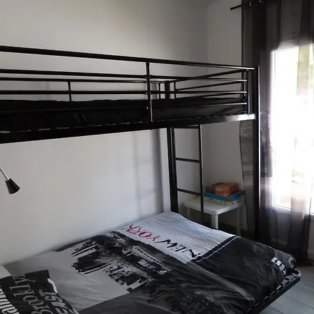 Hébergement de vacances Maison La Tranche-sur-mer, 5 Pièces, 7 Personnes - Fr-1-194-245